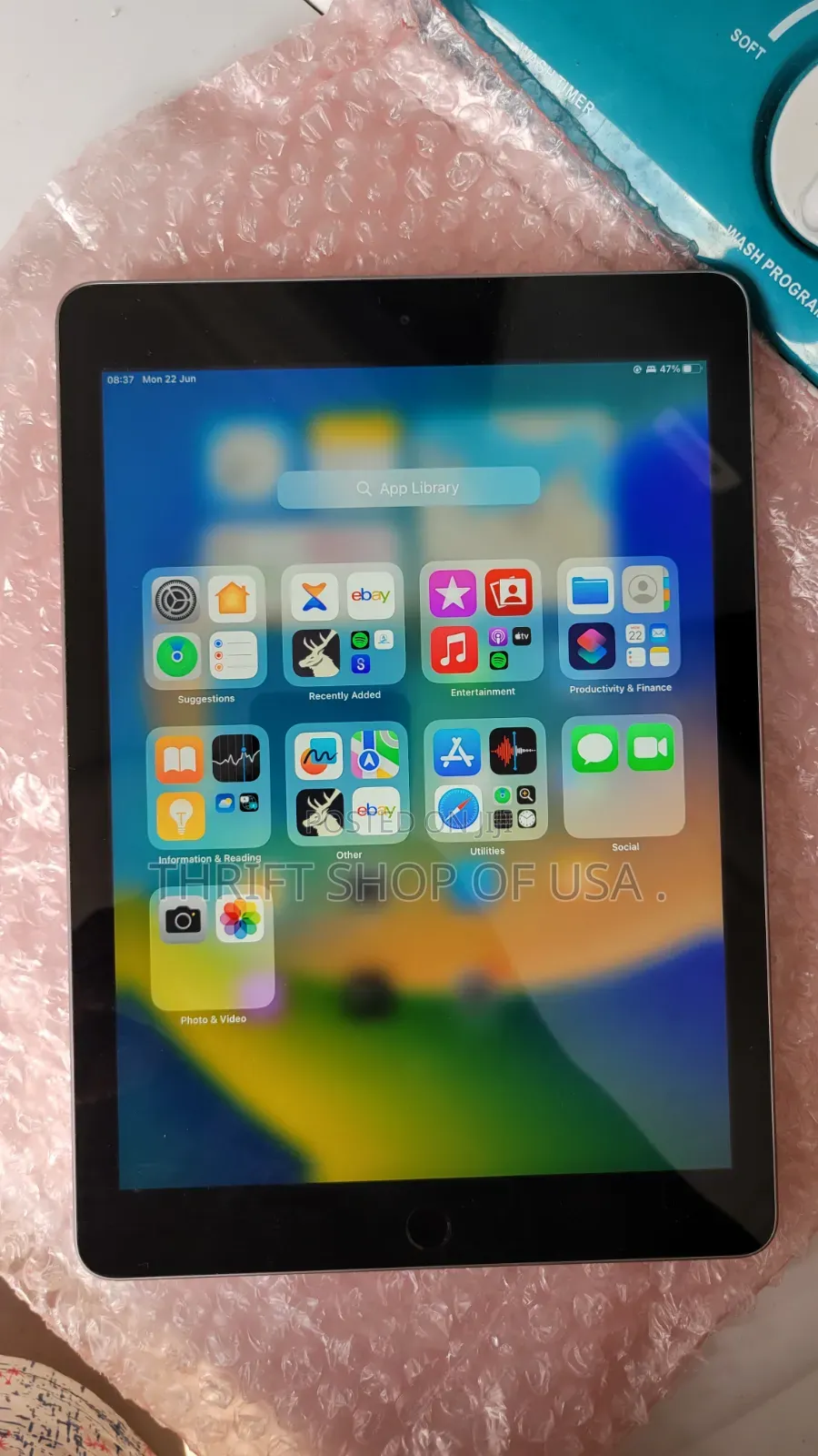 Apple iPad 9.7 128 GB Gray