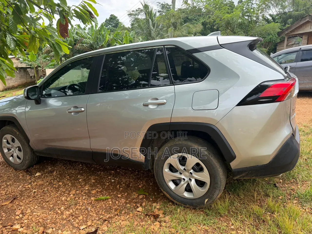 Toyota RAV4 2024 Silver