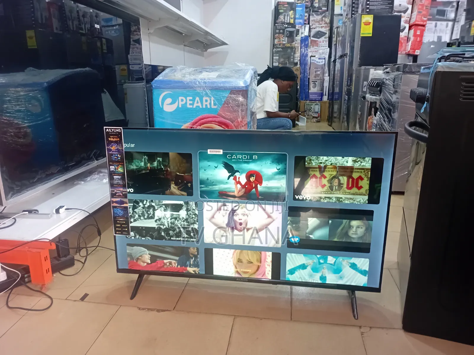Living Room Upgrade, Premium Ailyons 43 Smart Tv 43