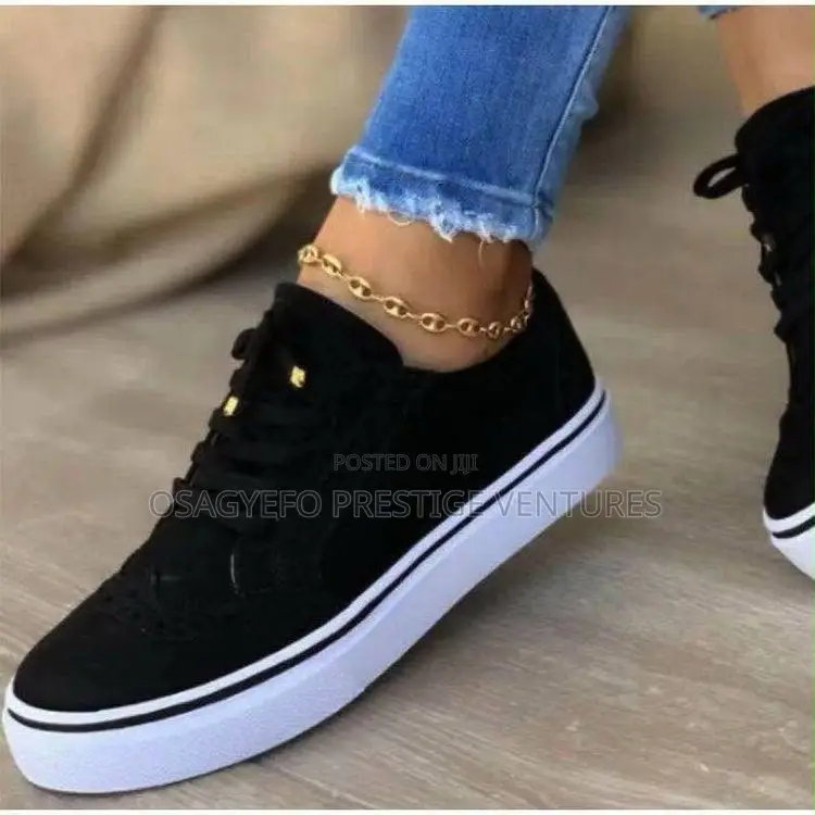 Ladies Tripple White Casual Wear