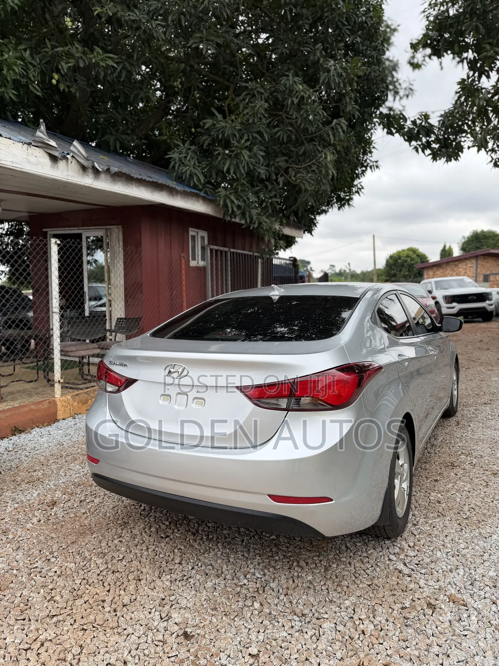 Hyundai Elantra SE 4dr Sedan (1.8L 4cyl 6A) 2015 Silver