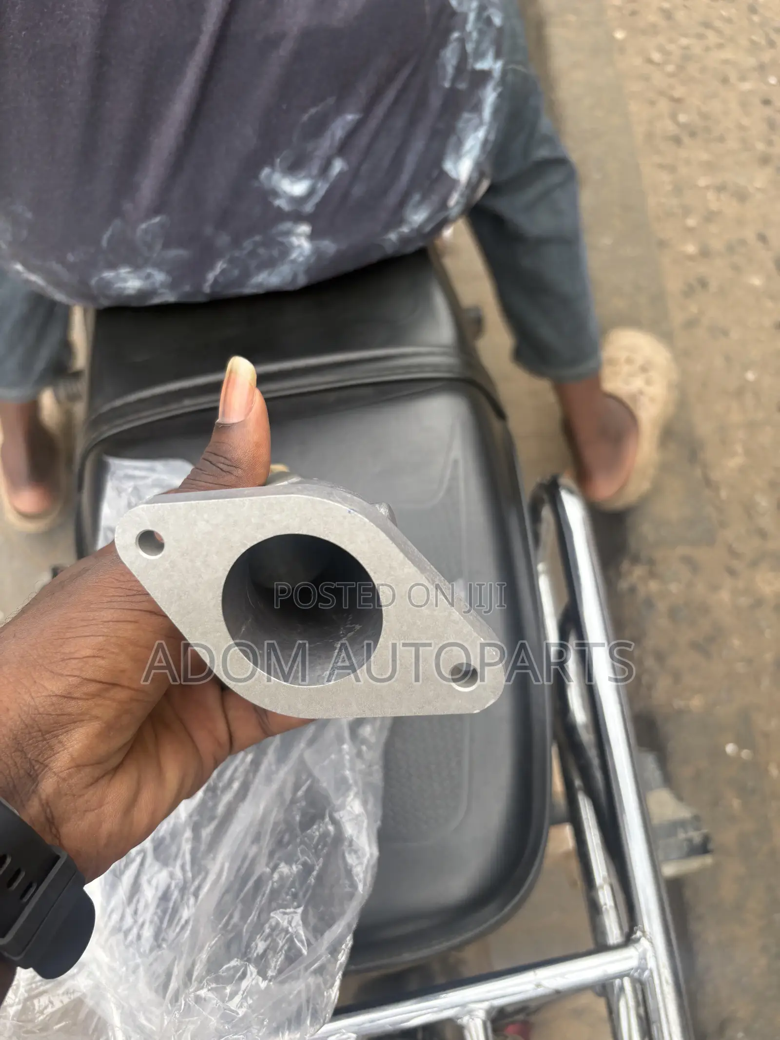 Honda CRV Turbo Intercooler Pipe Hole 2017 2018 2019 2020 2021 2022
