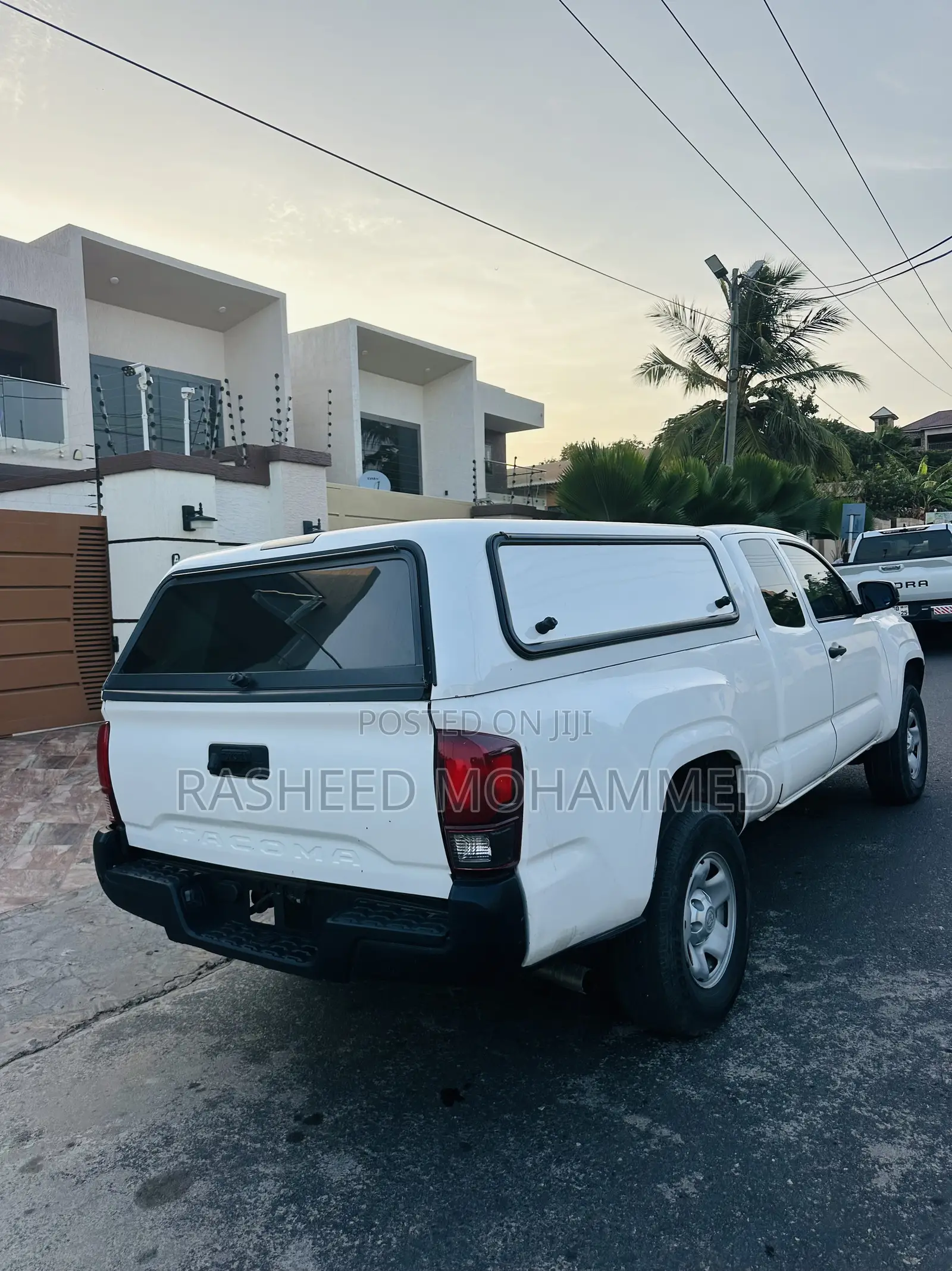 Toyota Tacoma SR5 2022 White
