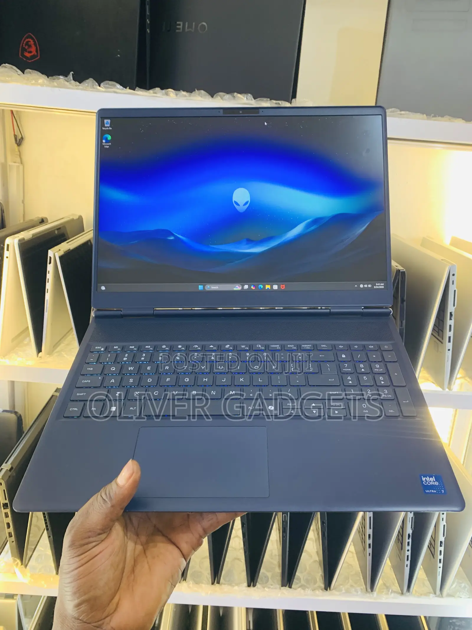 Laptop Dell Allienware M18 R1 16GB Intel Core Ultra 7 SSD 1T