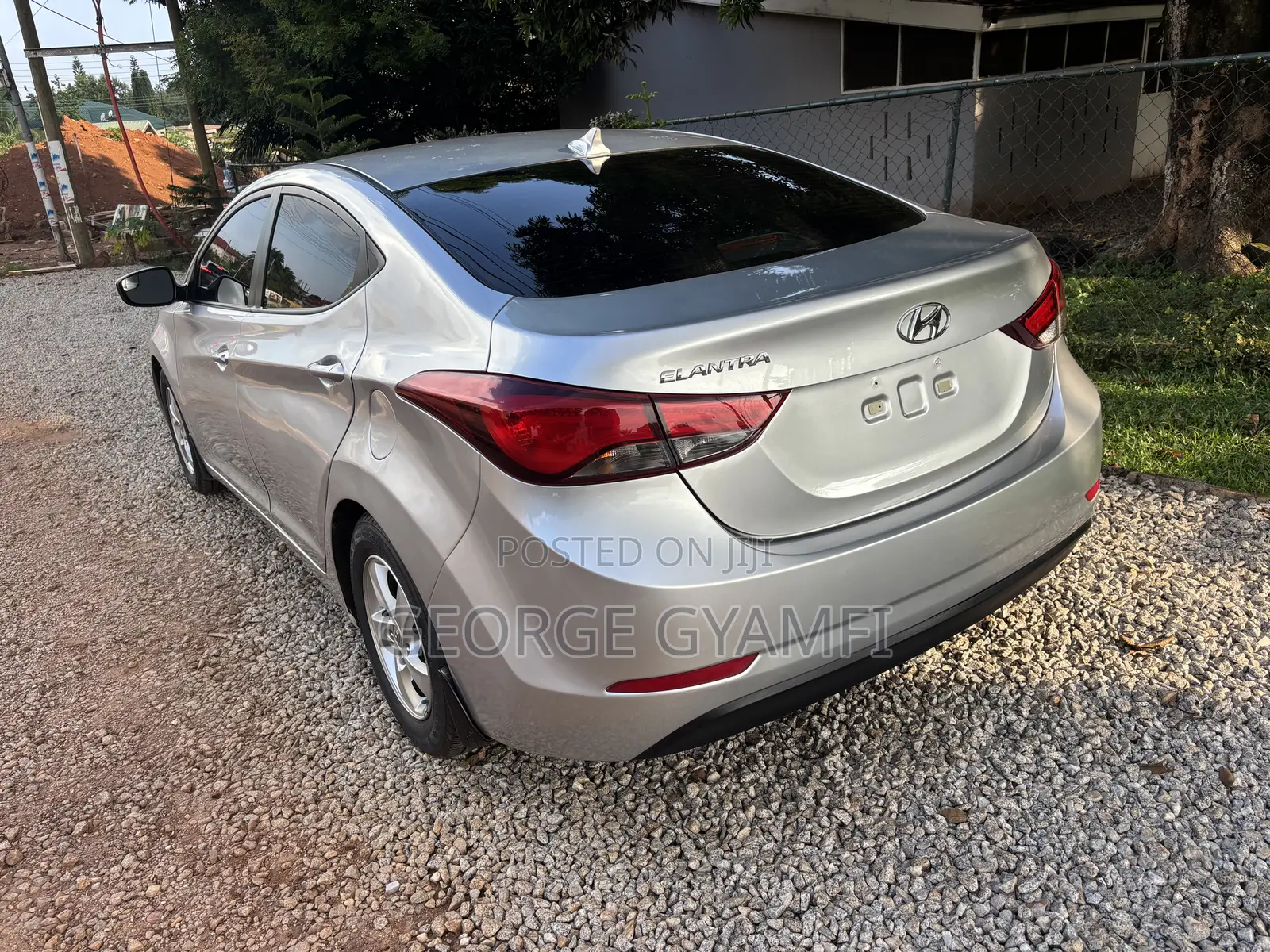 Hyundai Elantra Limited 4dr Sedan (1.8L 4cyl 6A) 2015 Silver