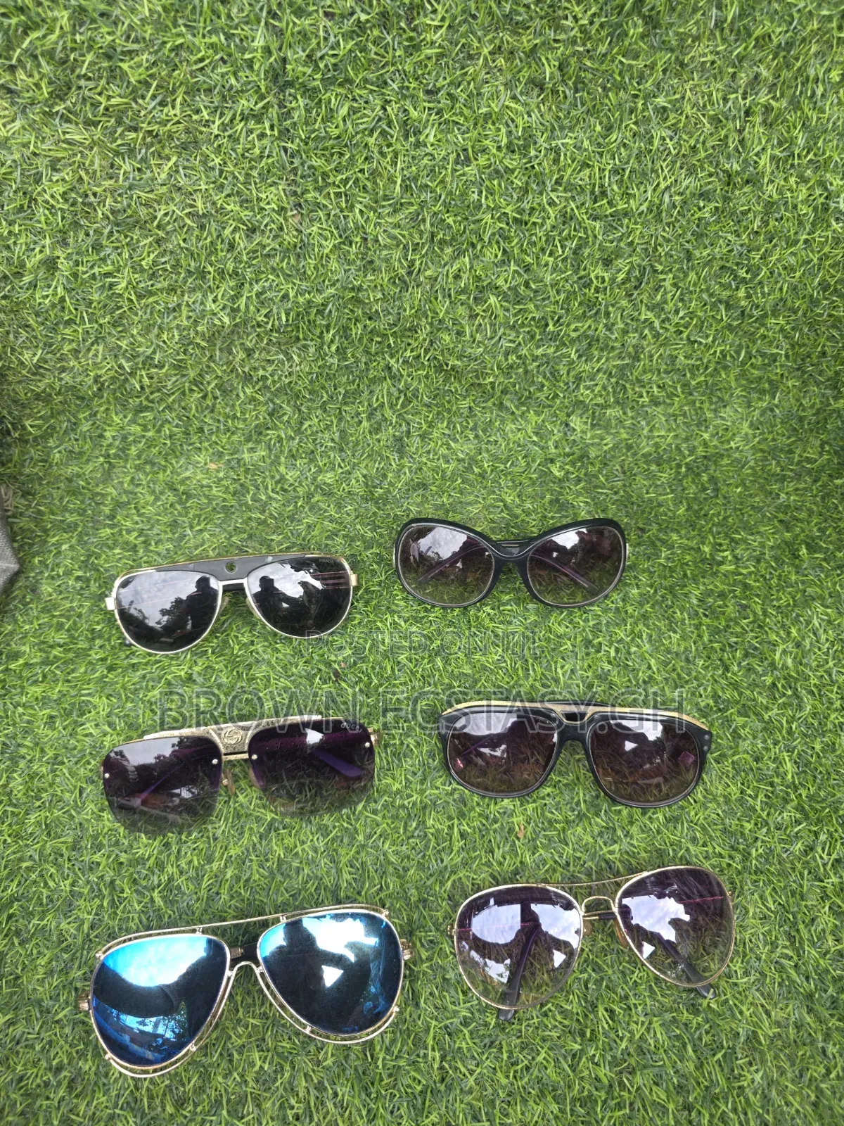 Us Used Sunglasses (Swipe for More)