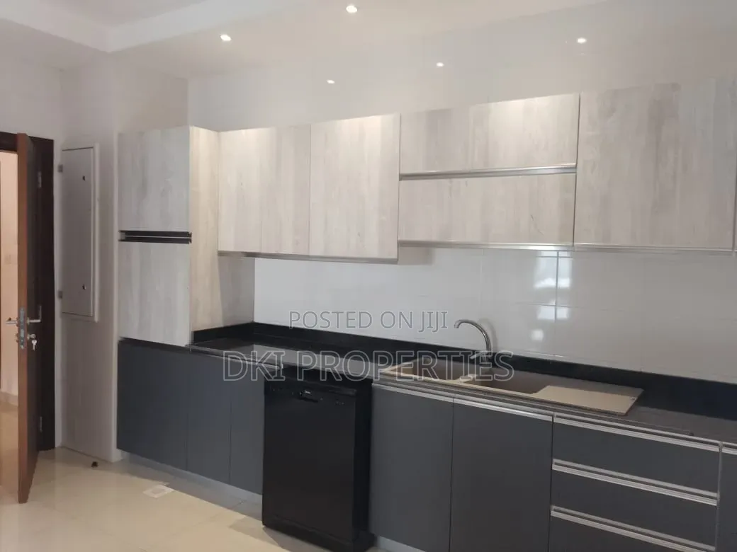 Furnished 3bdrm Apartment in Dki Properties, Accra Metropolitan