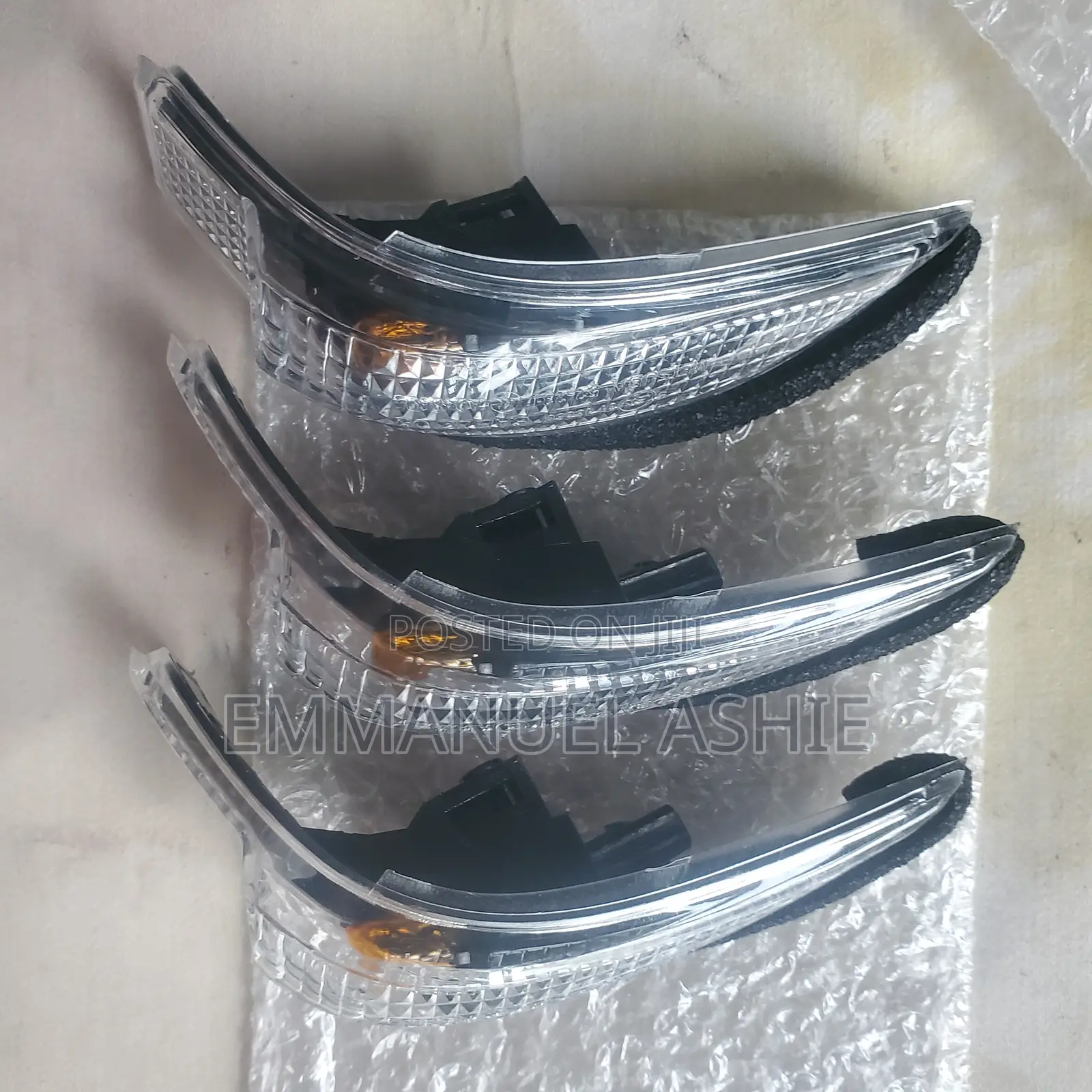 Toyota Vitz/Yaris/Camry Side Mirror Indicator Light