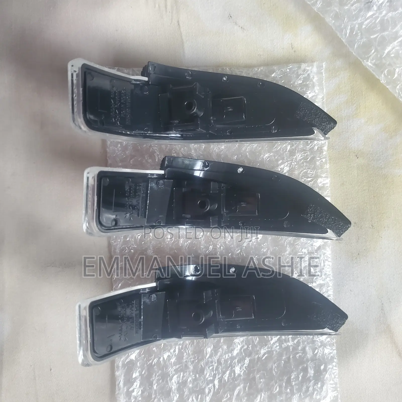 Toyota Vitz/Yaris/Camry Side Mirror Indicator Light