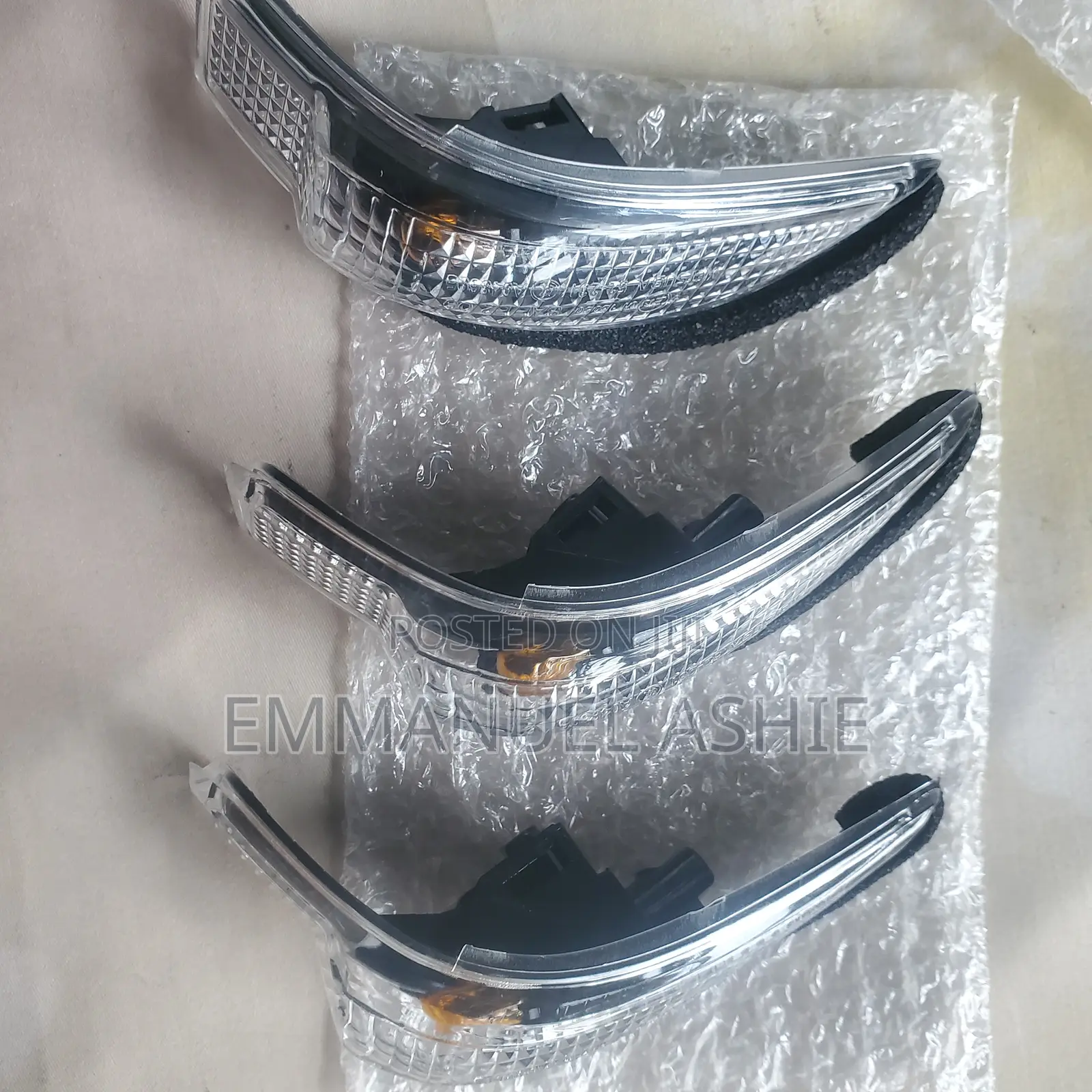 Toyota Vitz/Yaris/Camry Side Mirror Indicator Light