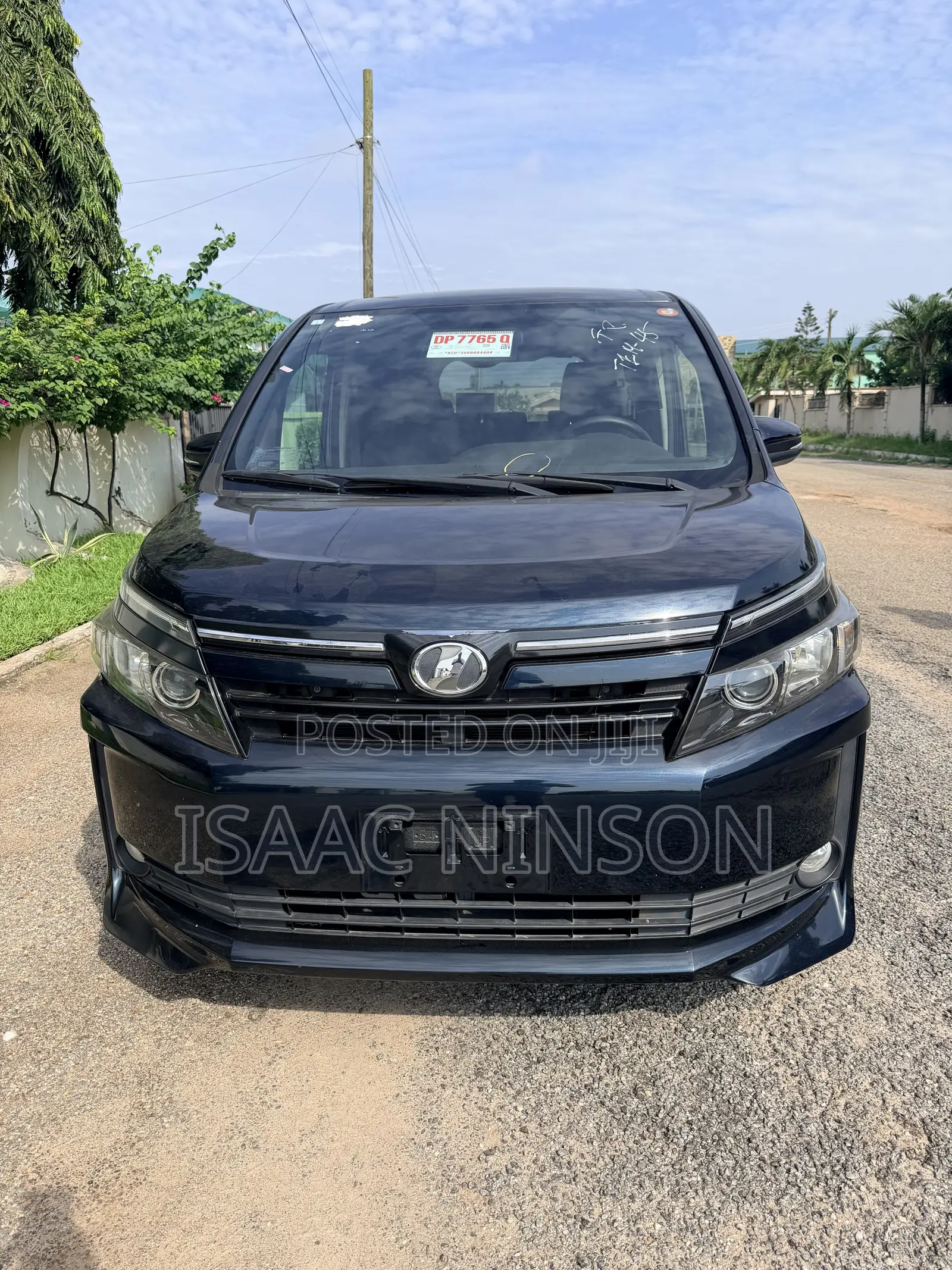 Toyota Voxy 2015 Black
