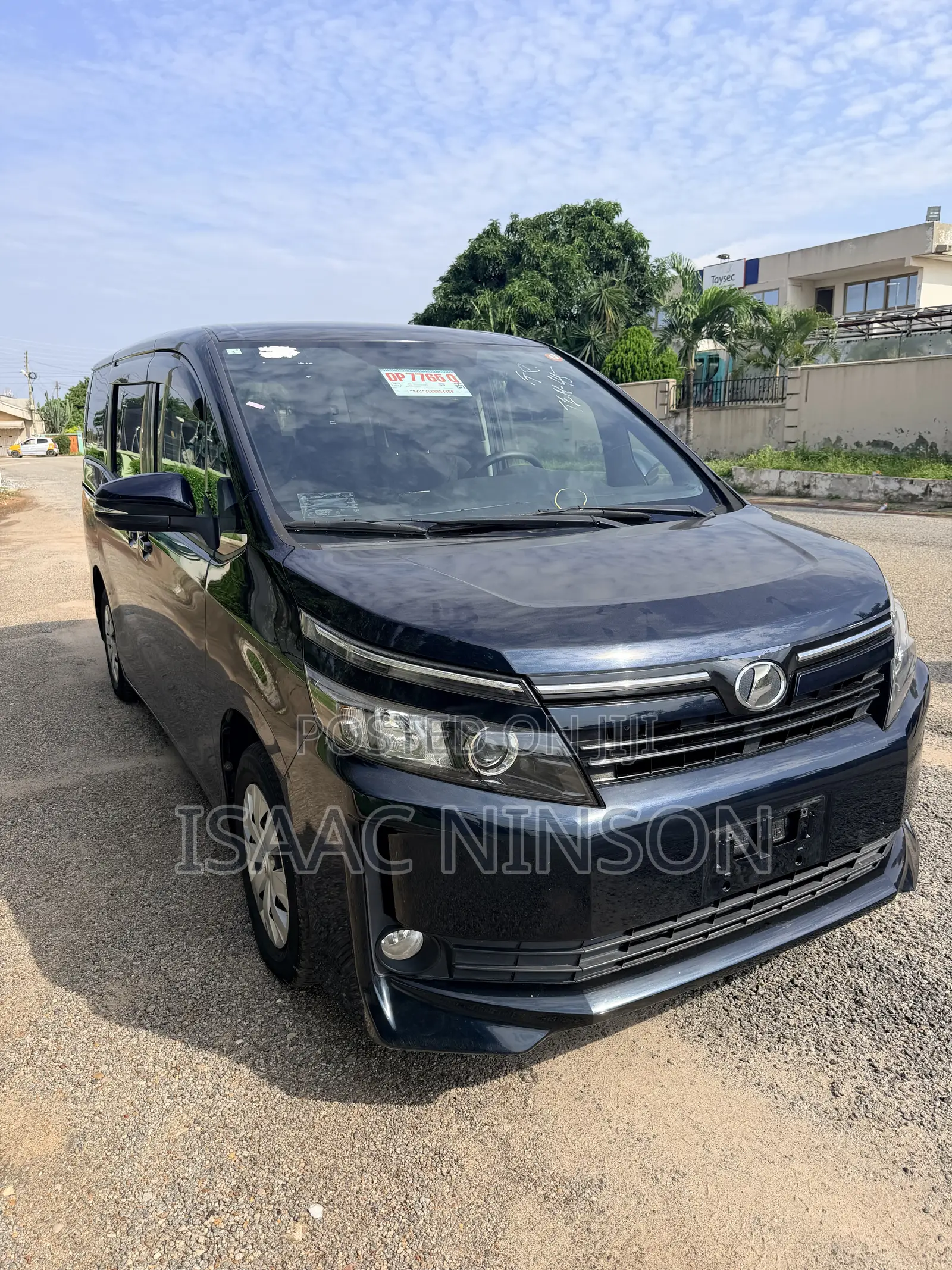 Toyota Voxy 2015 Black