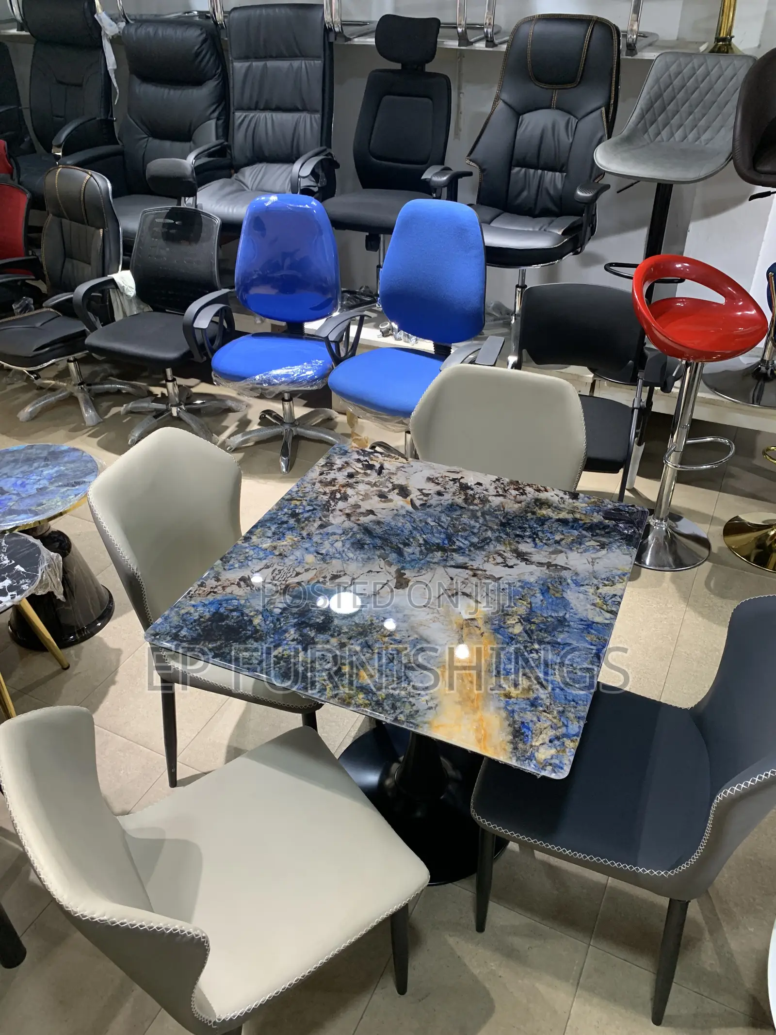 4-Seater Modern Art Dining Set