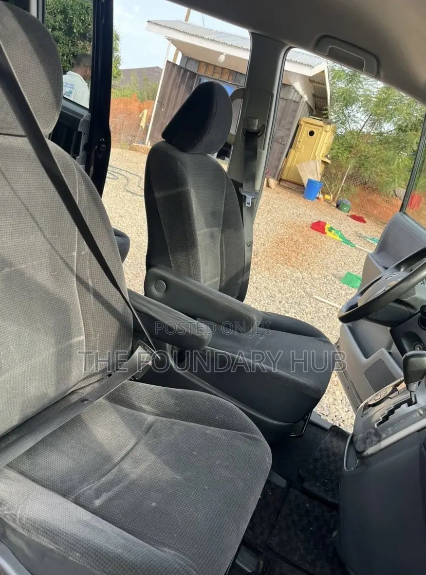 Toyota Voxy 2012 Black