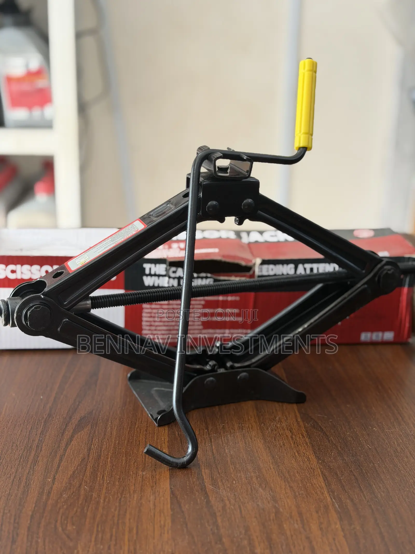Brand New High Quality Scissor Car Jacks Available