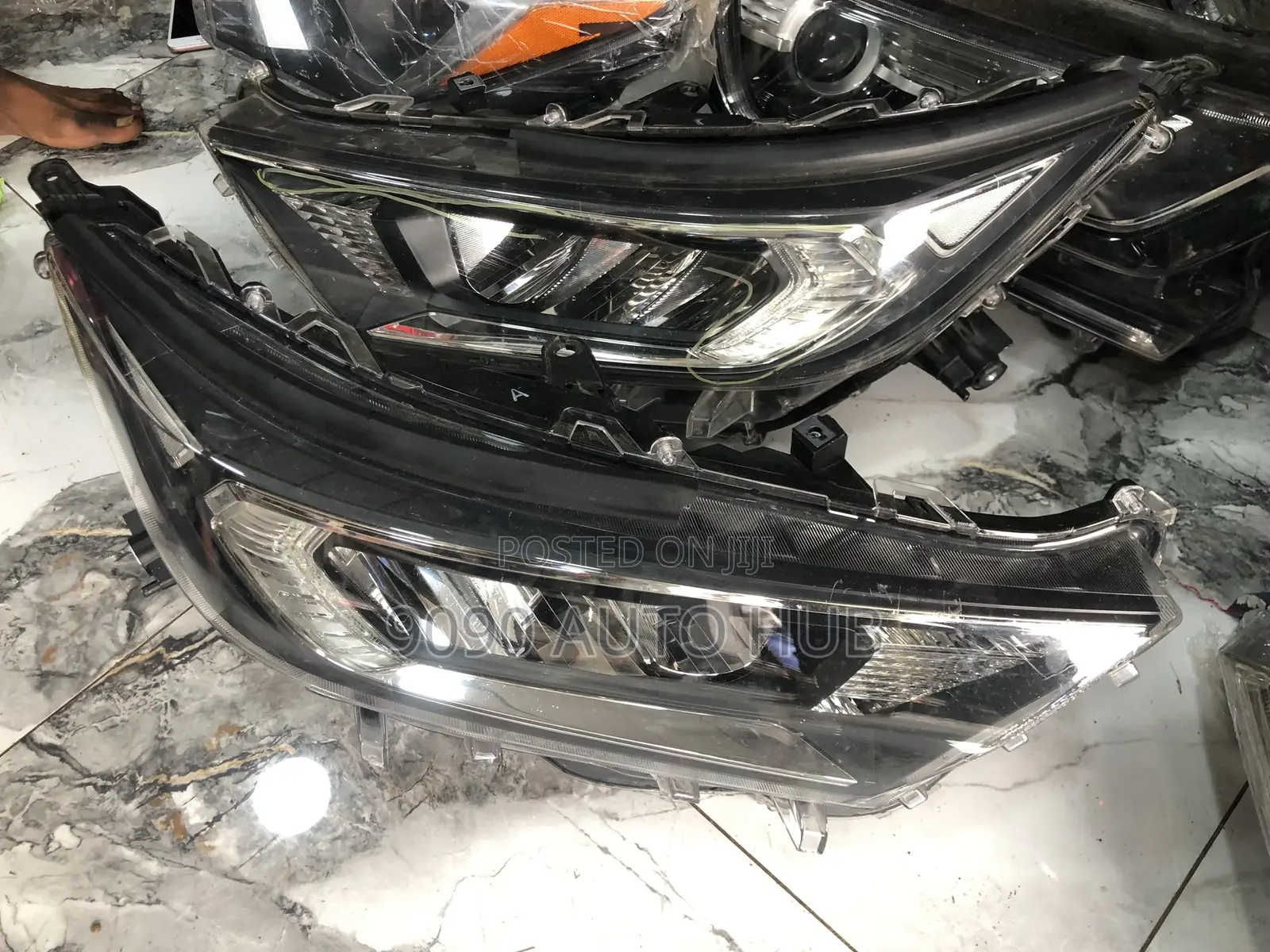 2018-22 Toyota Rav4 Headlight Pair