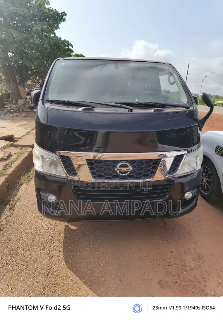 Nissan Caravan (Urvan) 2014 Black