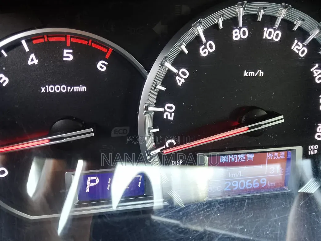 Nissan Caravan (Urvan) 2014 Black