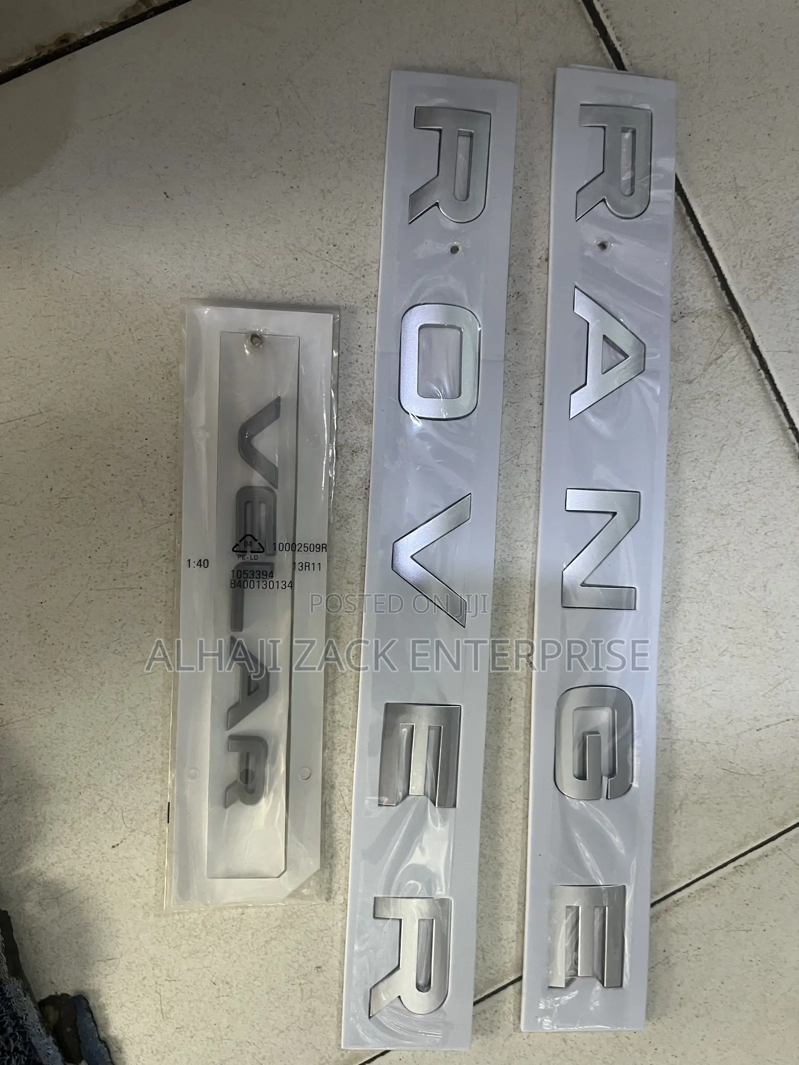 Range Rover Velar Written