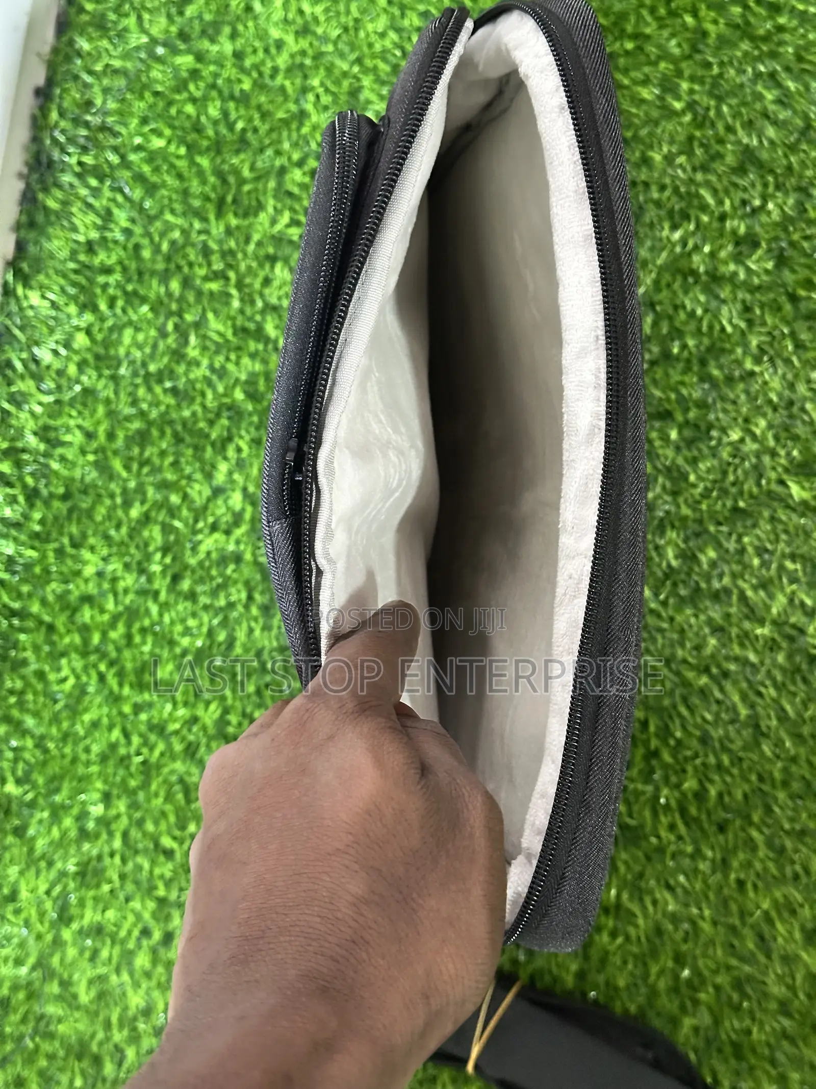 Quality and Classic 14 and 15 Inches Laptop Bag