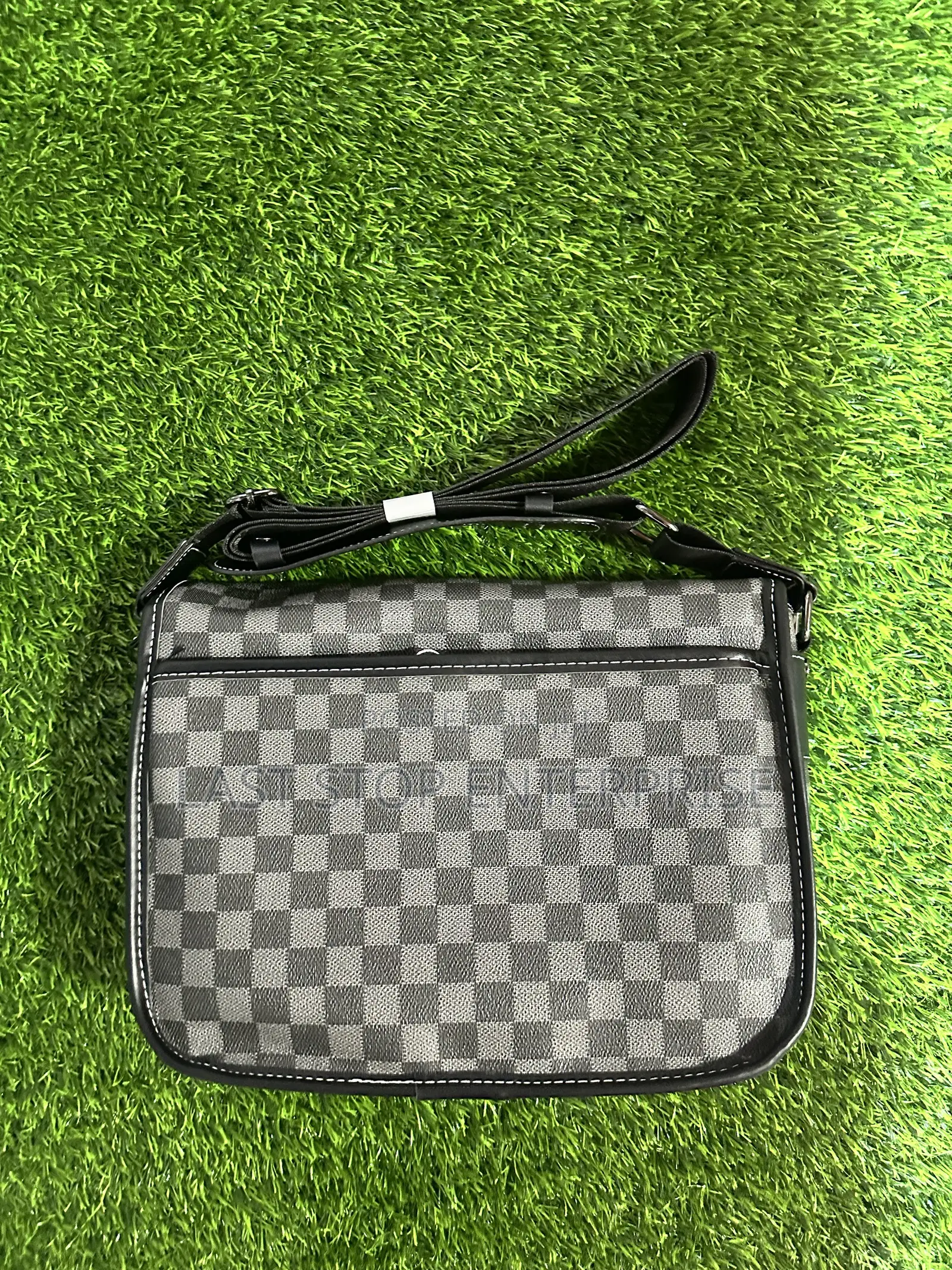 Quality and Classic Hand Bag