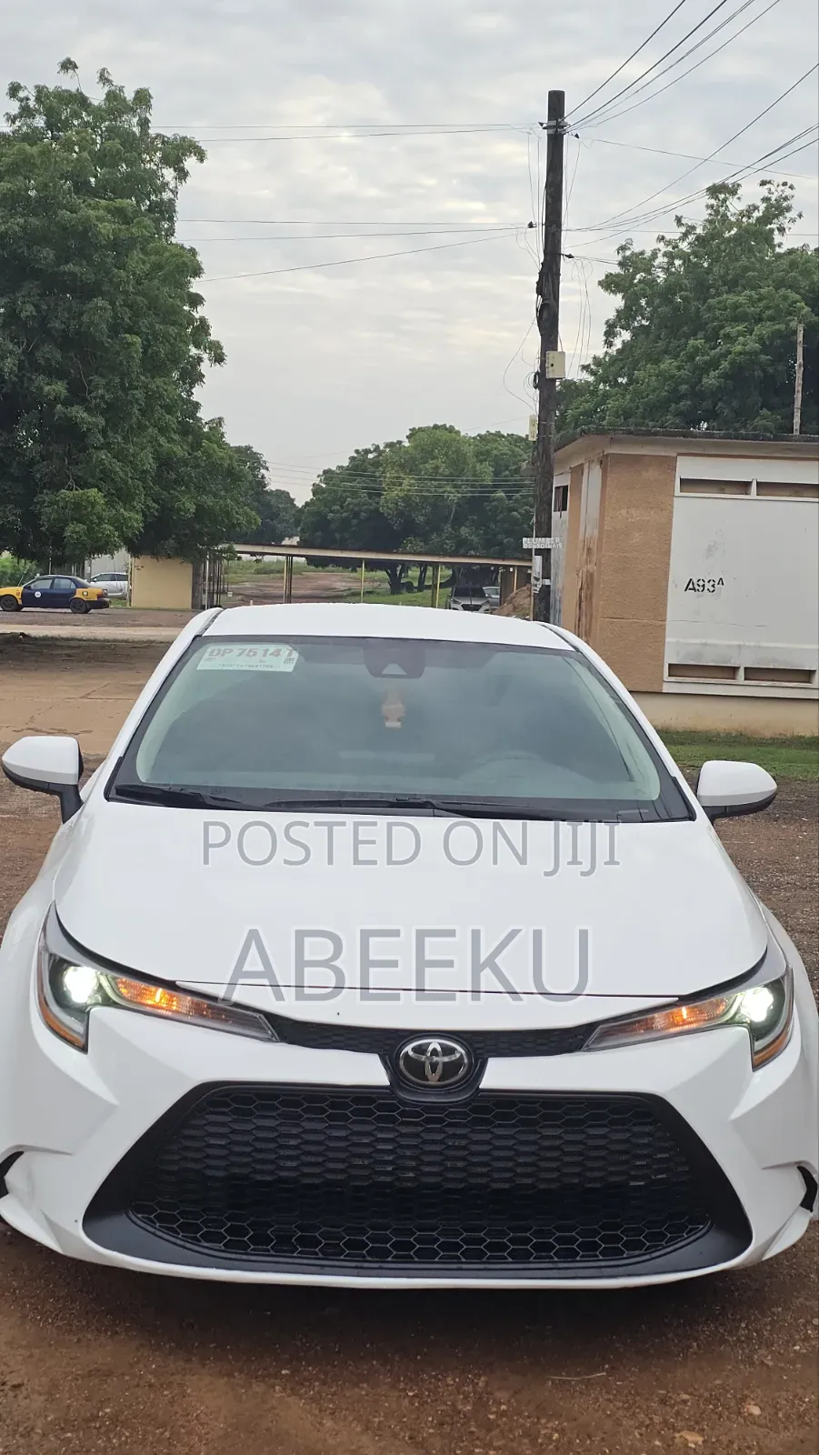 Toyota Corolla LE 2022 White