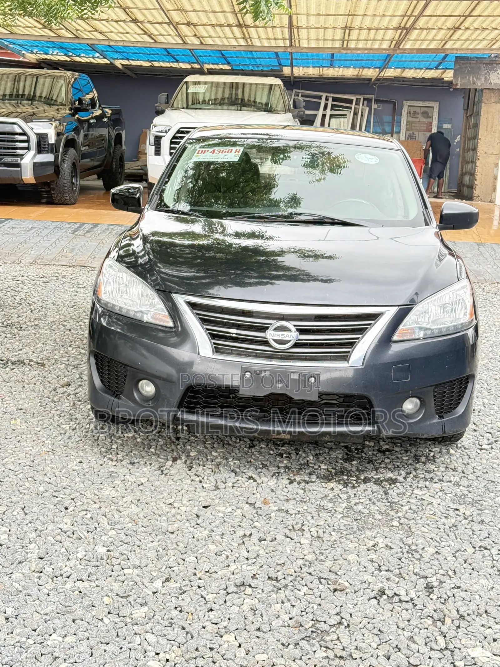 Nissan Sentra SR 4dr Sedan (1.8L 4cyl CVT) 2015 Black