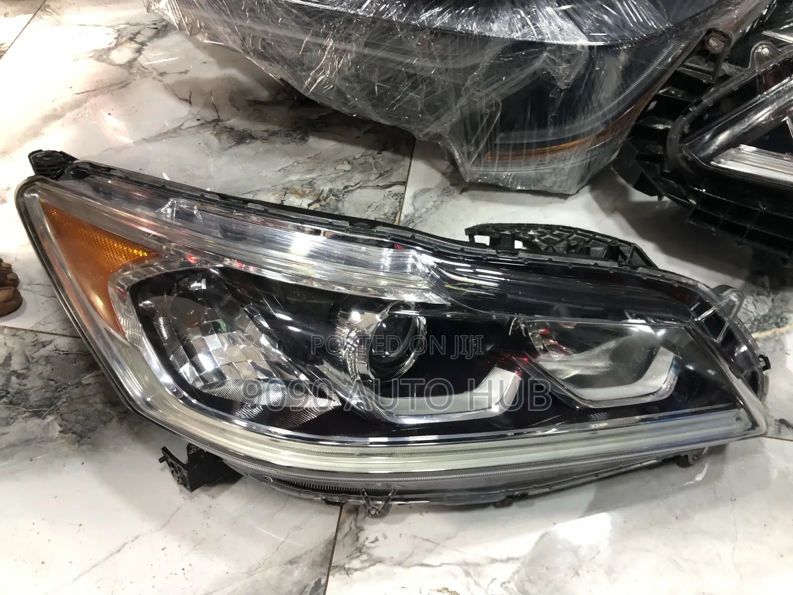 2016,17 Honda Accord Headlight