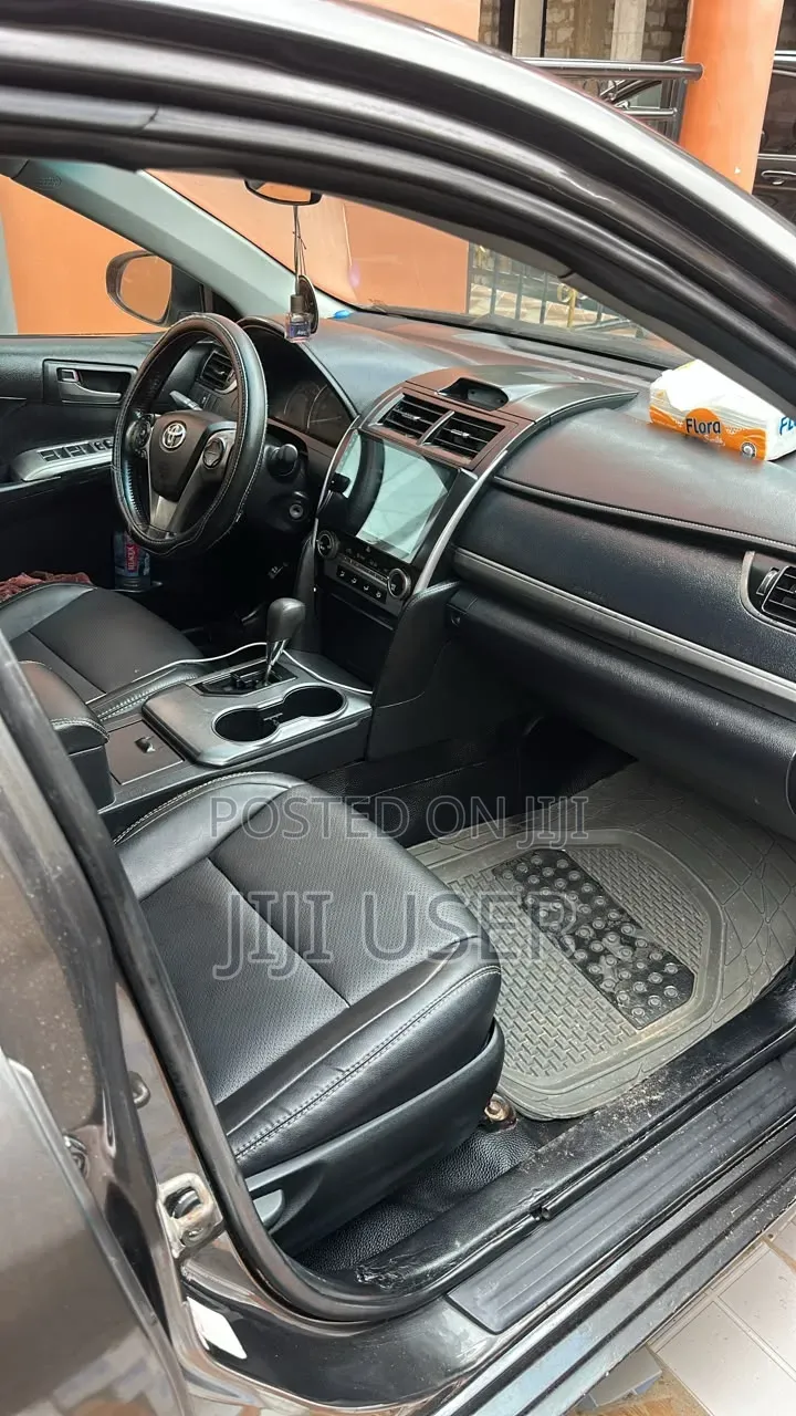 Toyota Camry 2014 Gray