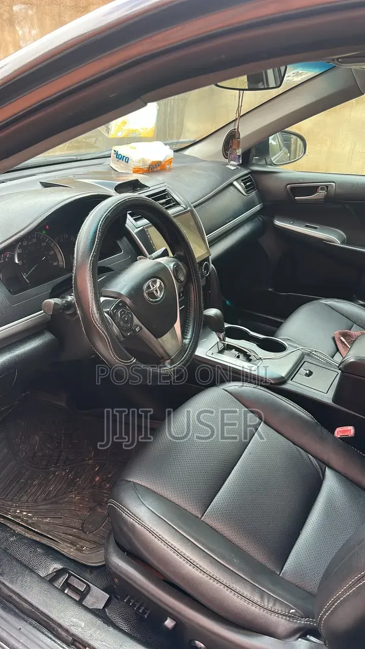 Toyota Camry 2014 Gray