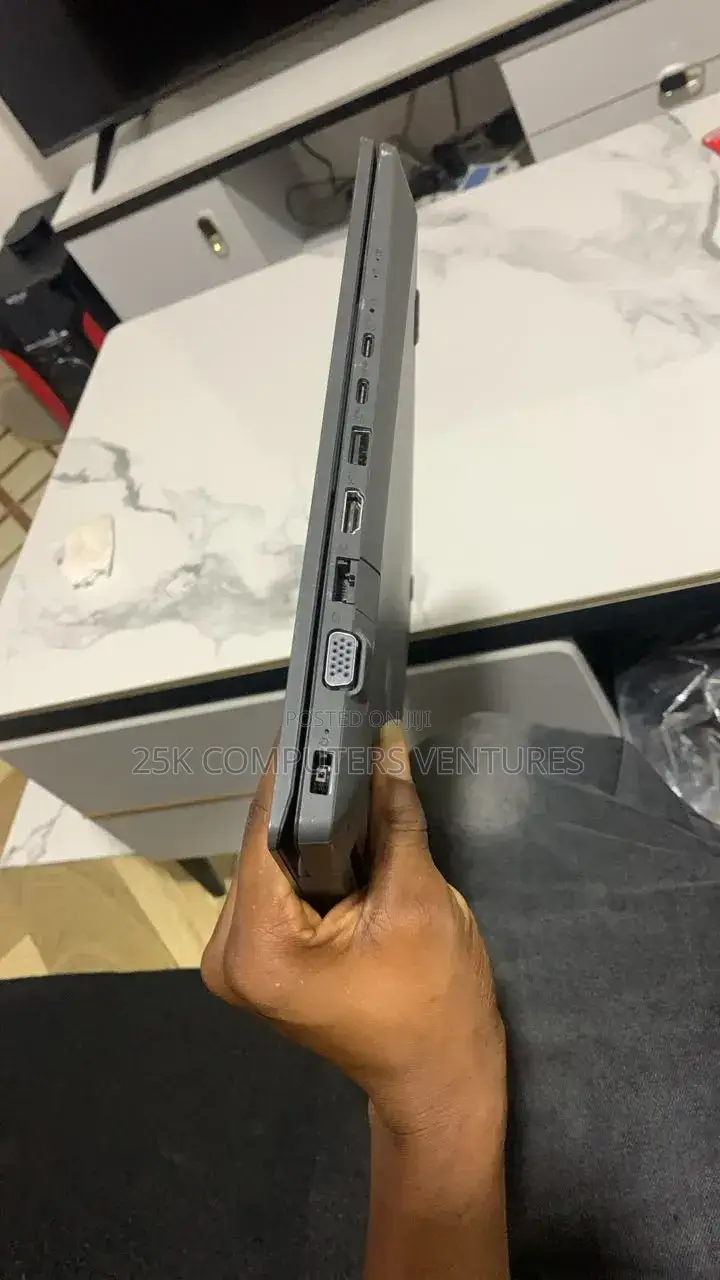 Laptop Lenovo V330 8GB Intel Core i5 SSD 256GB
