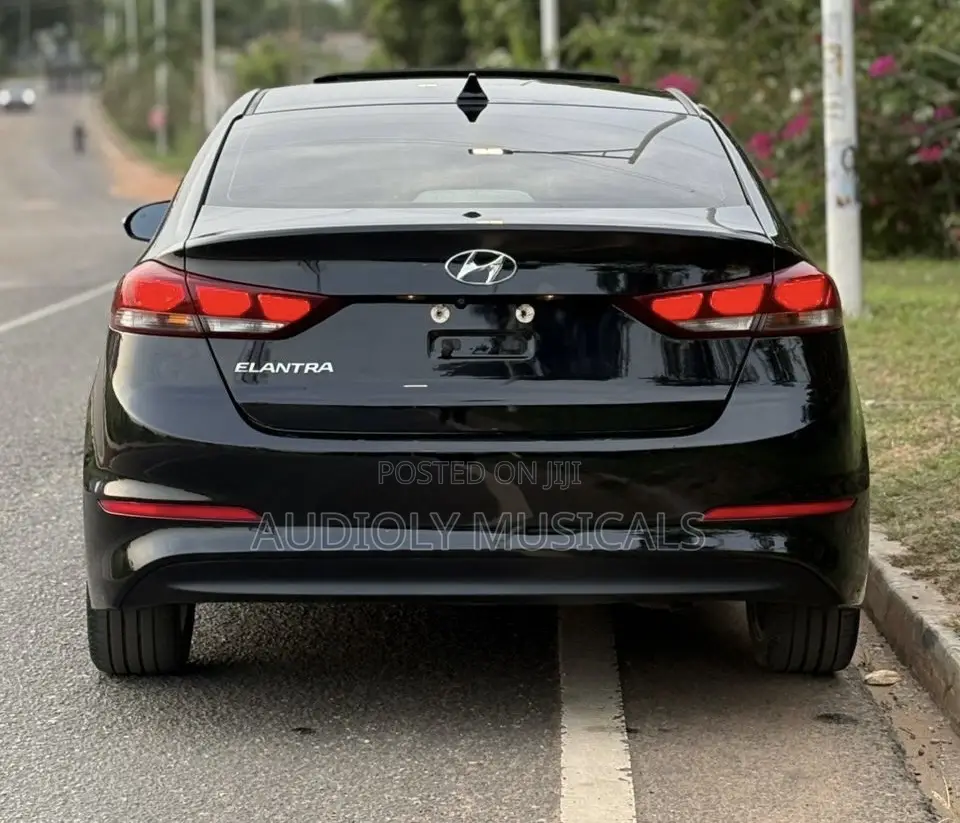 Hyundai Elantra 2017 Black