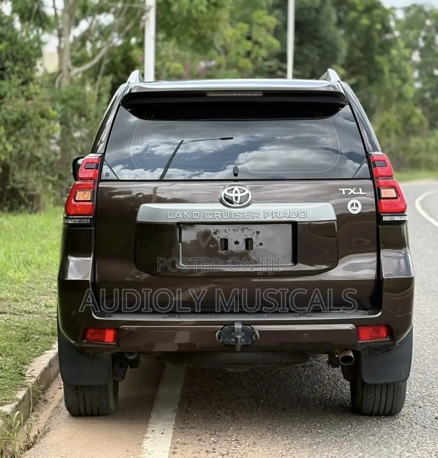 Toyota Land Cruiser Prado 2.7 2022 Brown