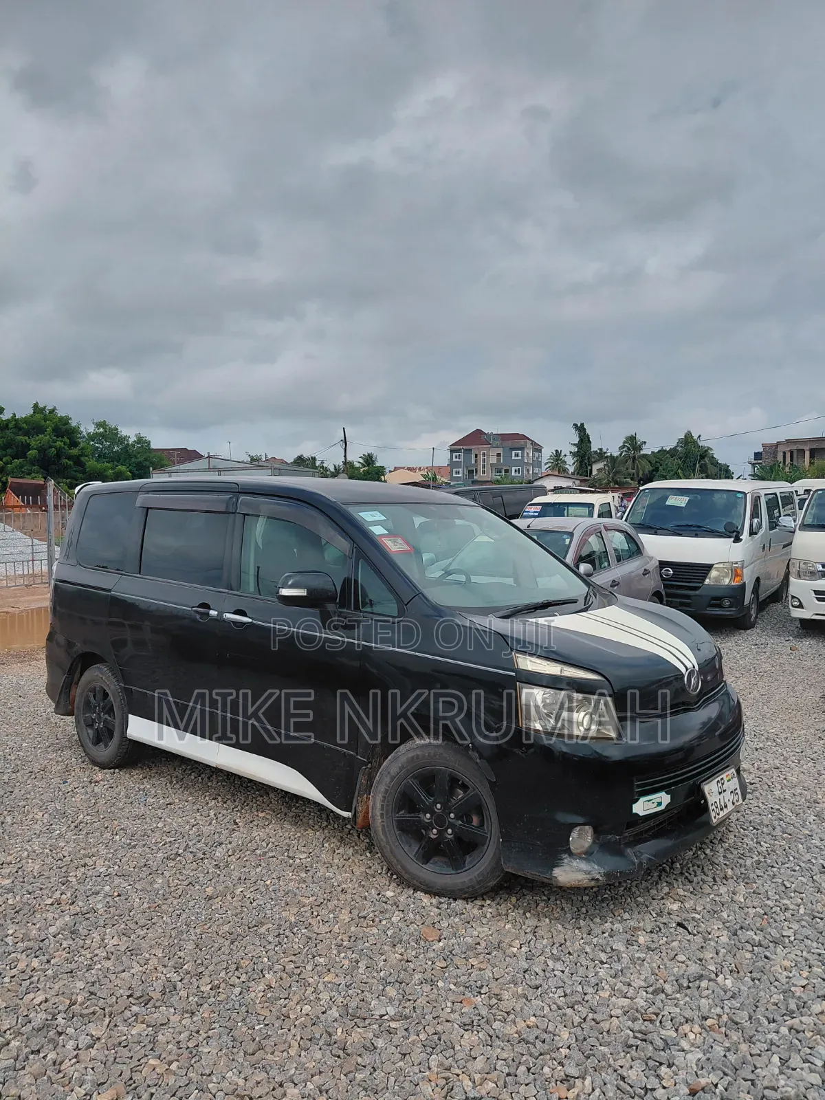 Toyota Voxy 2010 Black