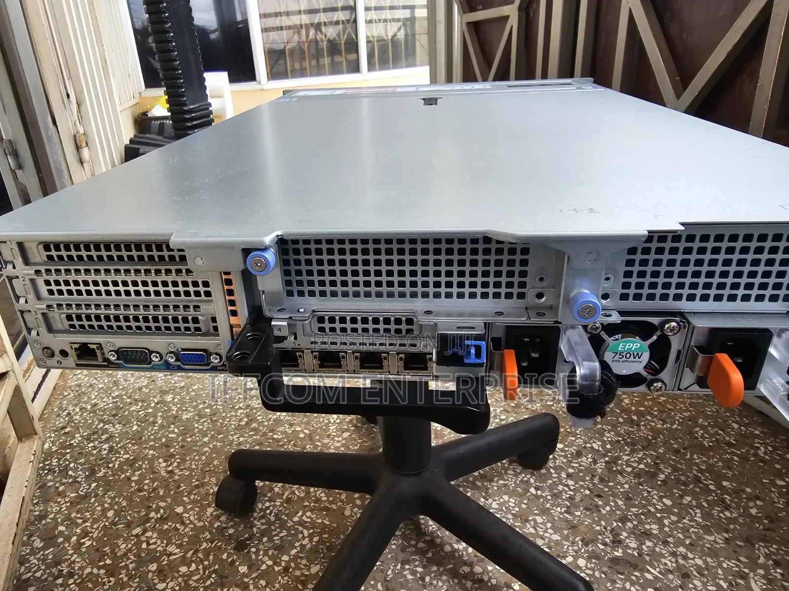 New Server Dell PowerEdge R740 64GB Intel Xeon HDD 4T