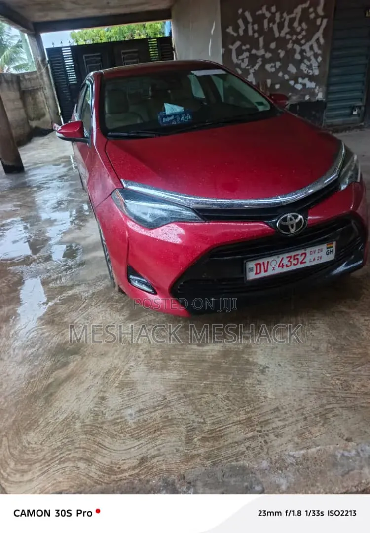Toyota Corolla 2018 Red
