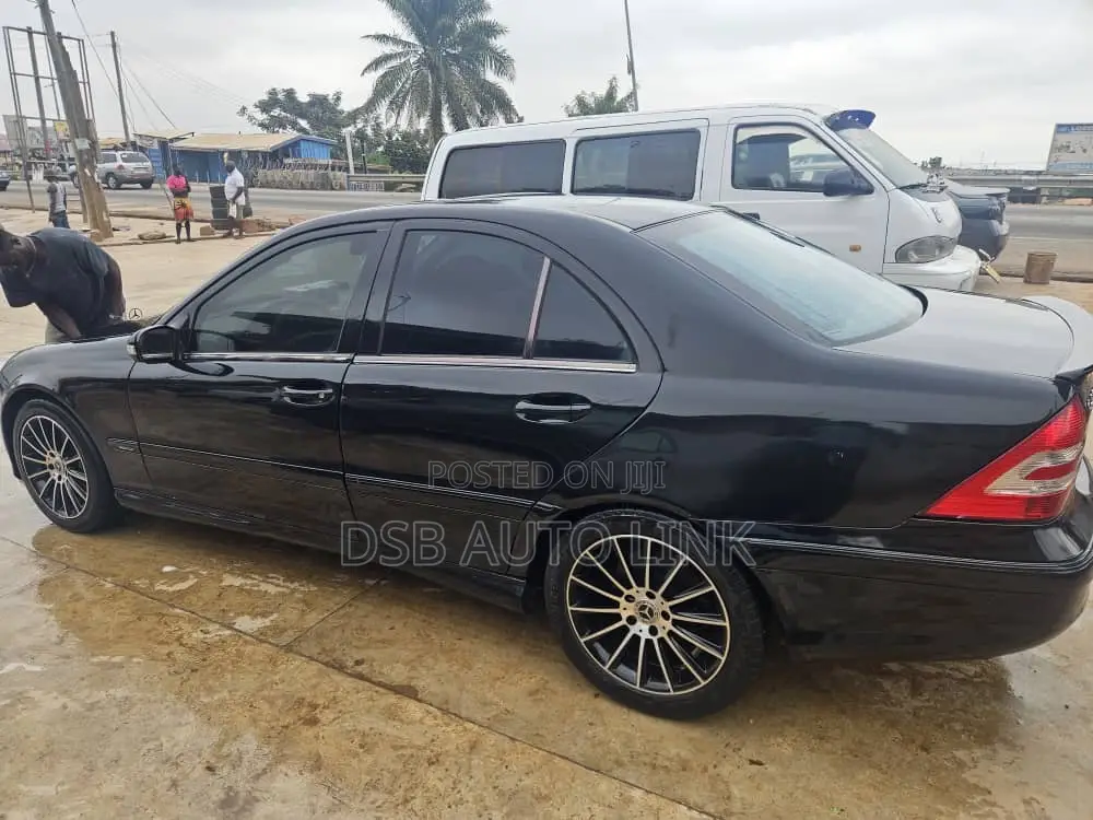 Mercedes-Benz C230 2007 Black
