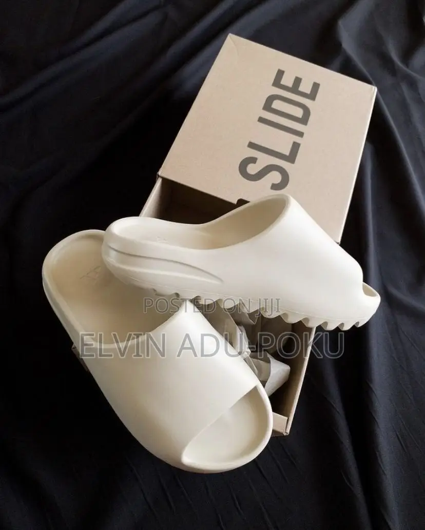 Adidas Yeezy Comfort "Pure Bone” Slides
