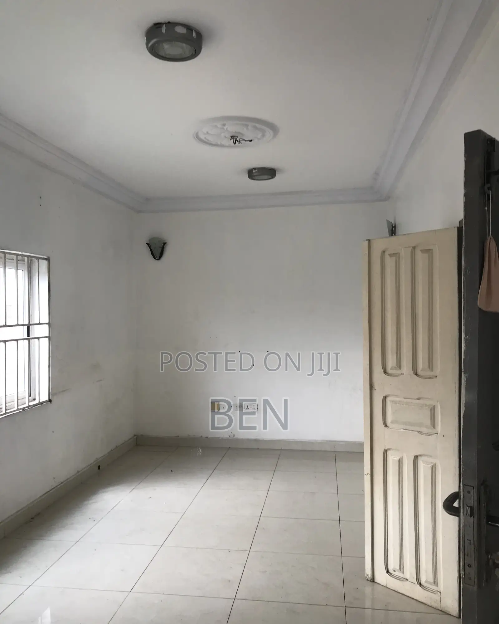 3bdrm Apartment in Lapaz Nii Boi Town for rent