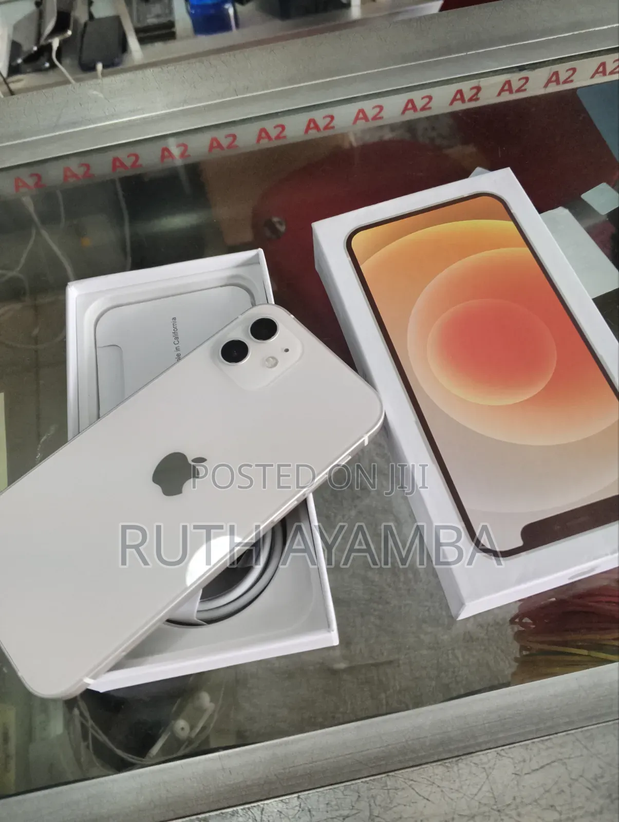New Apple iPhone 12 64 GB Silver