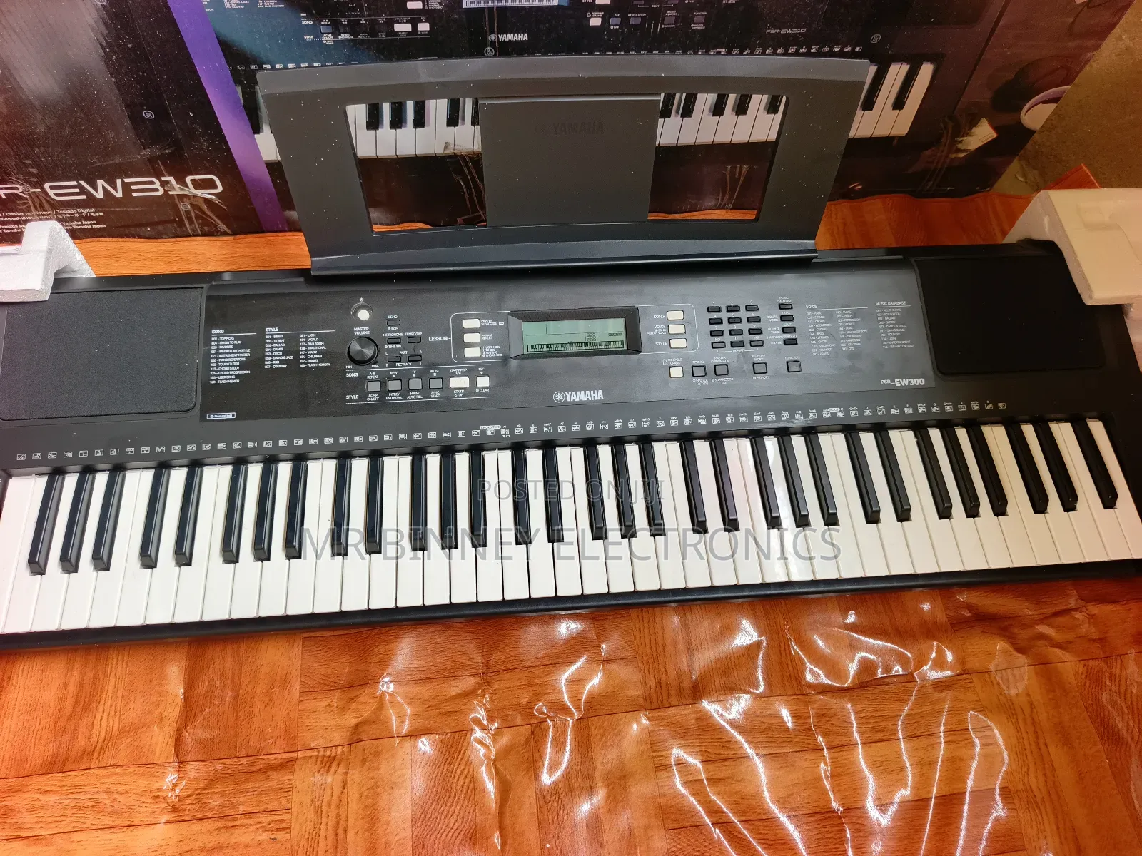 Ew310(E373) 76 Keys