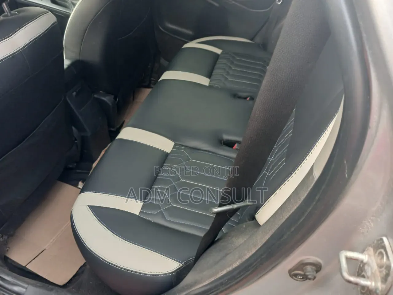 Toyota Matrix 2010 Silver
