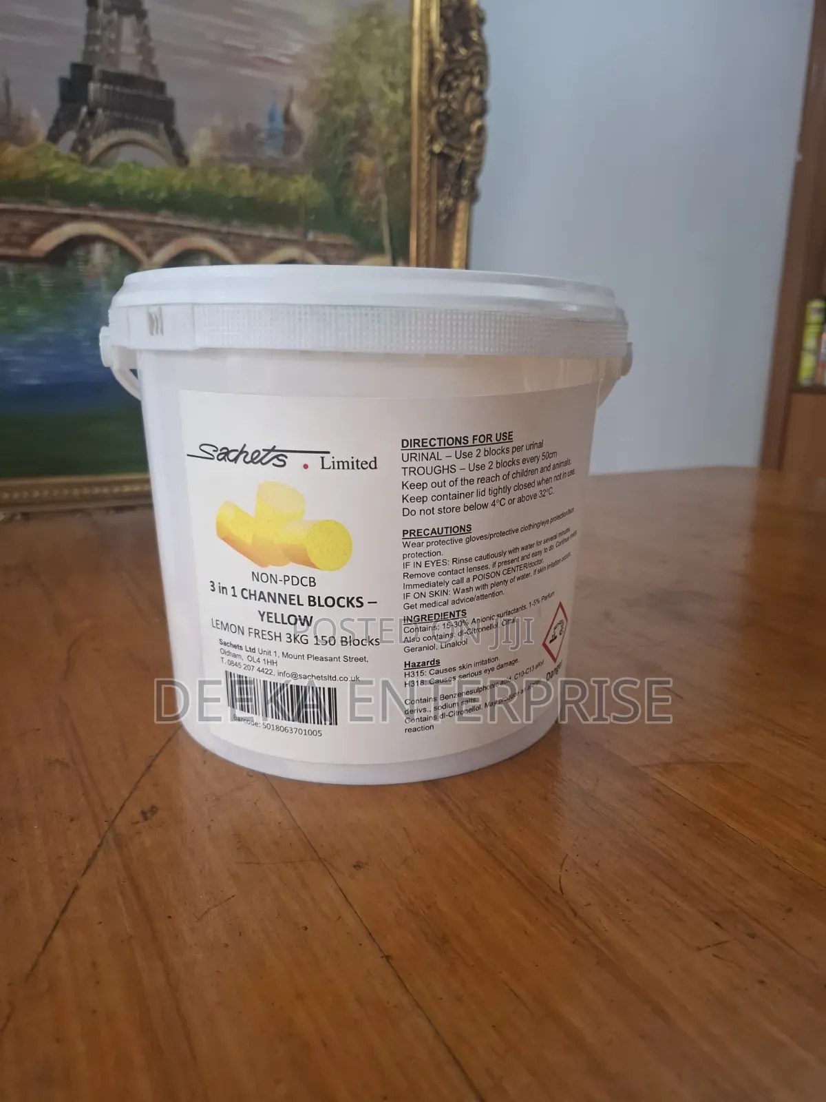 Sachets 3in1 Urinal Blocks in Bucket