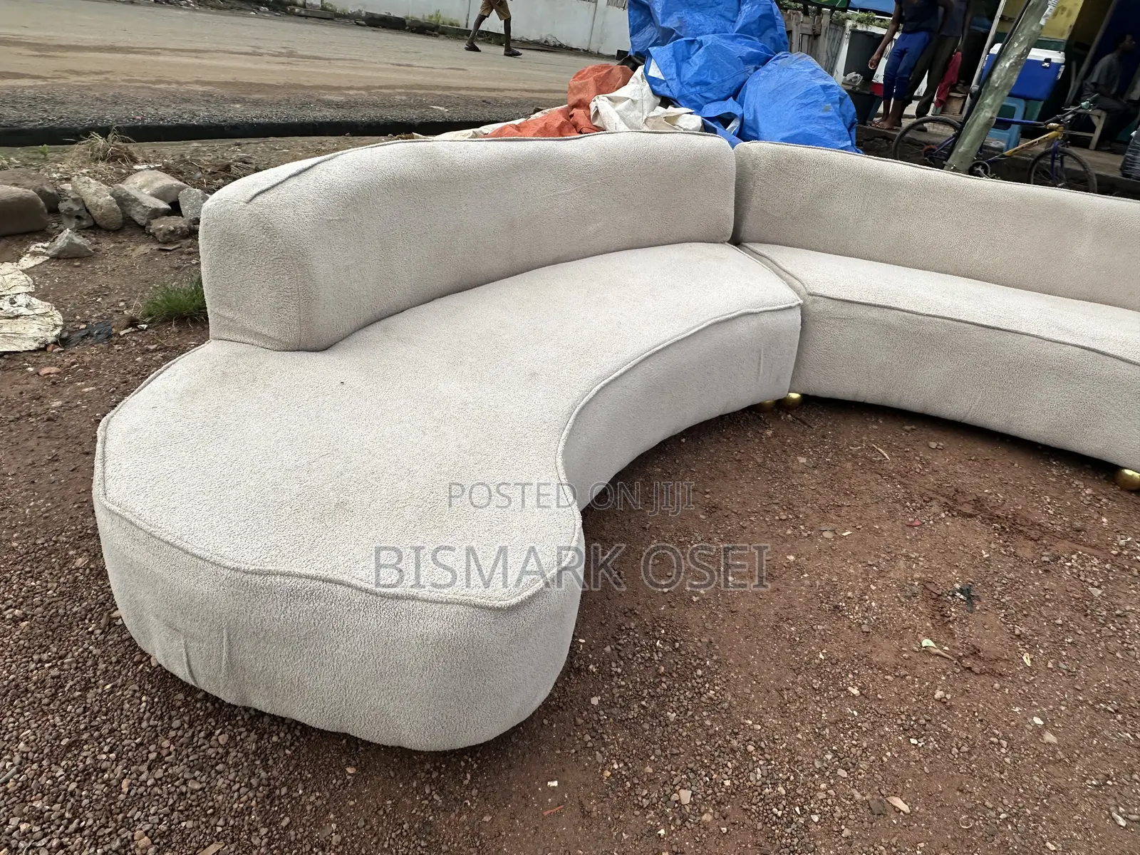 A Royal Comfortable 8 Seater C Shape Going for Cool Price