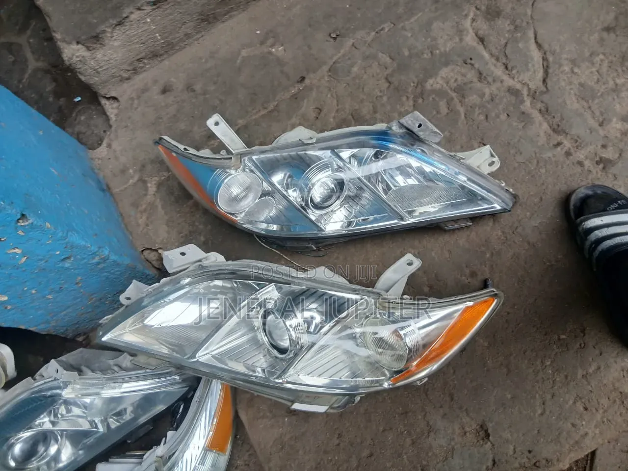 Toyota Camry 2007/8 Headlight.
