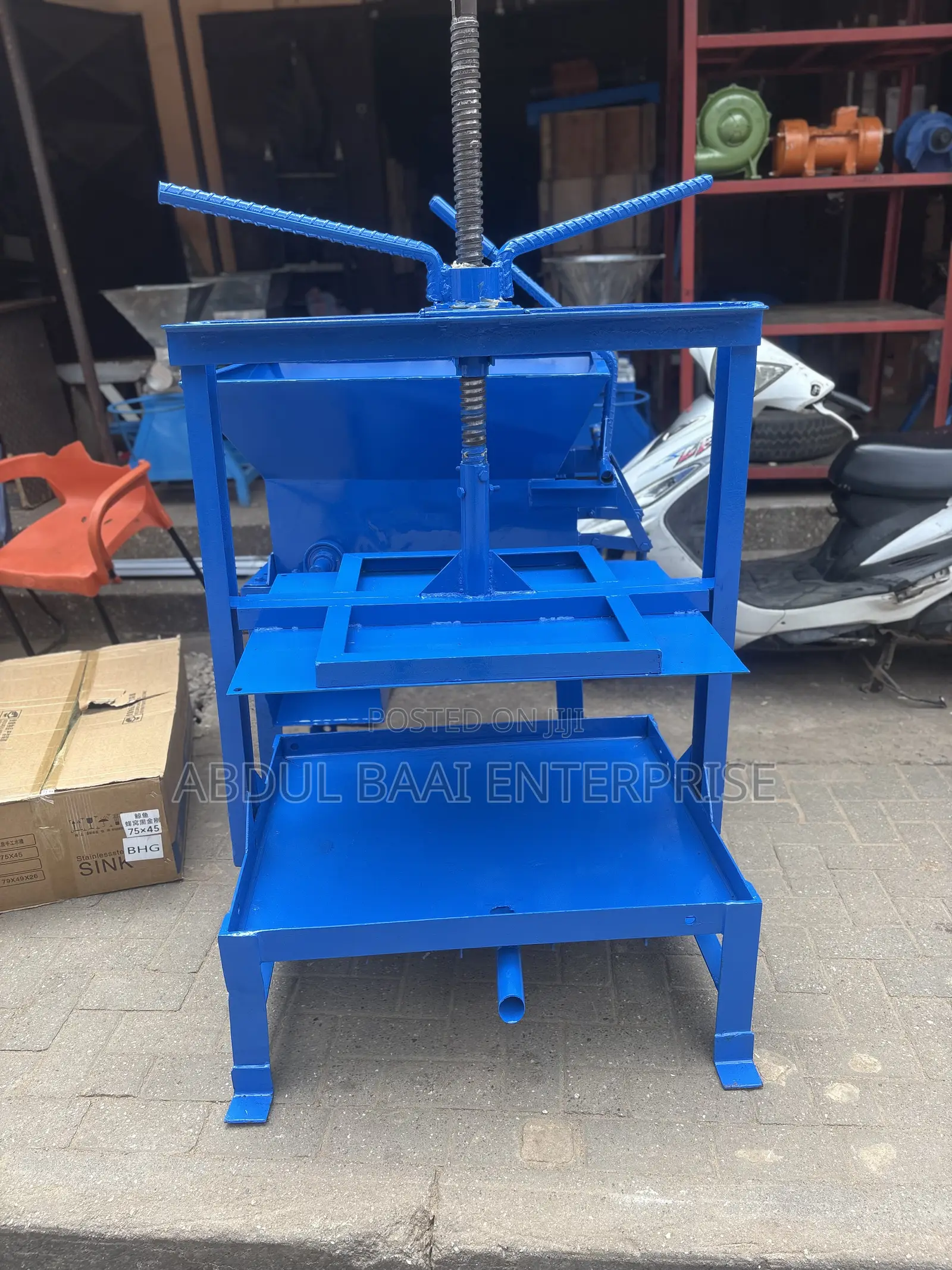 Cassava Dough Squeezer Machine