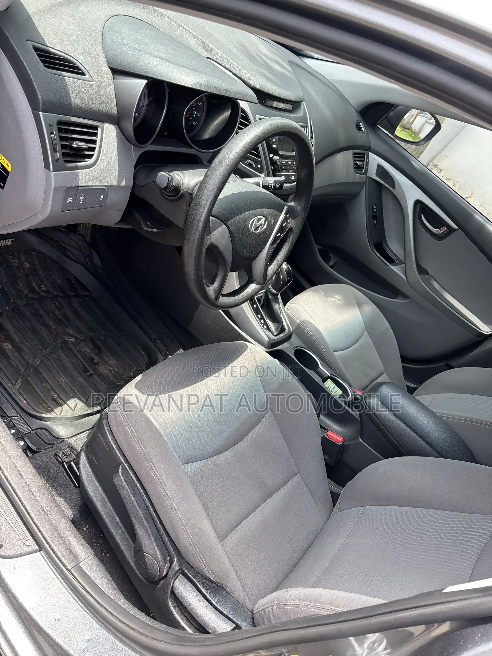 Hyundai Elantra 2016 Silver