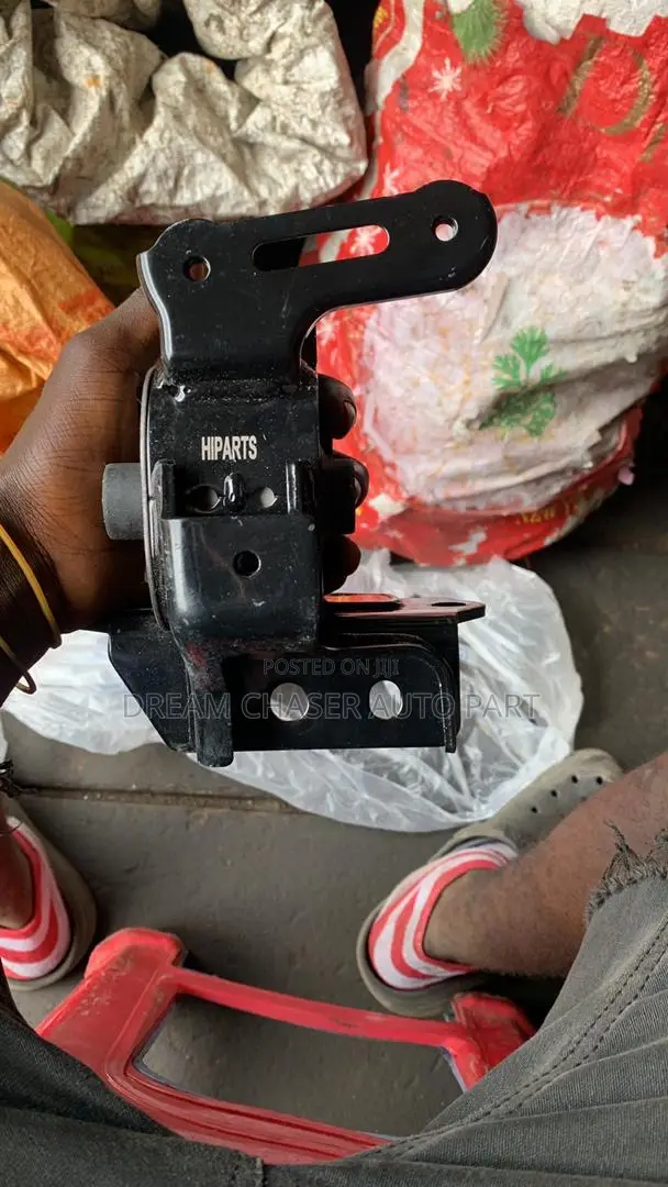 All Kind of Lower Arm Bushings and Engine Seat Bushing Available