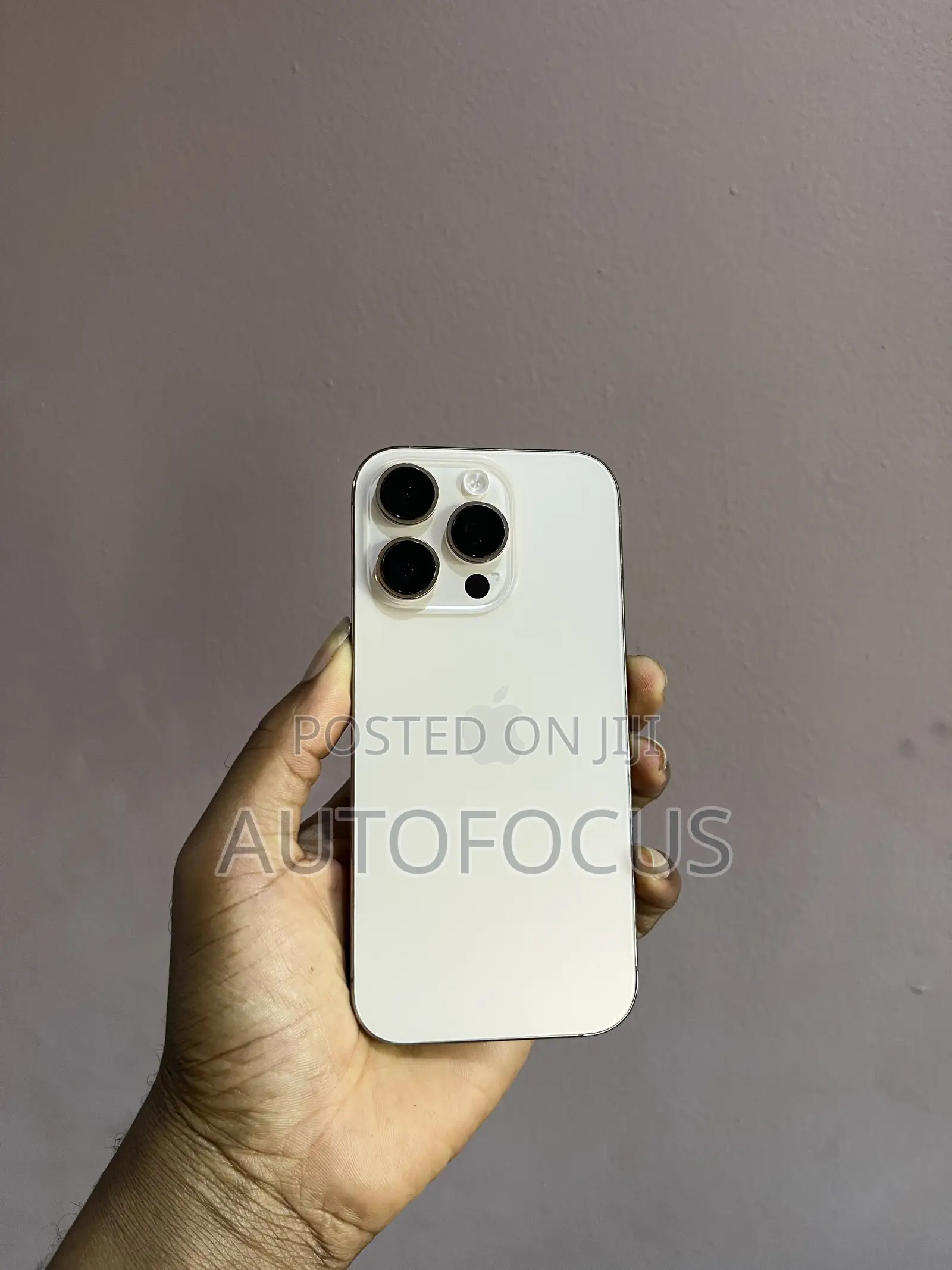Apple iPhone 16 Pro 128 GB Gold