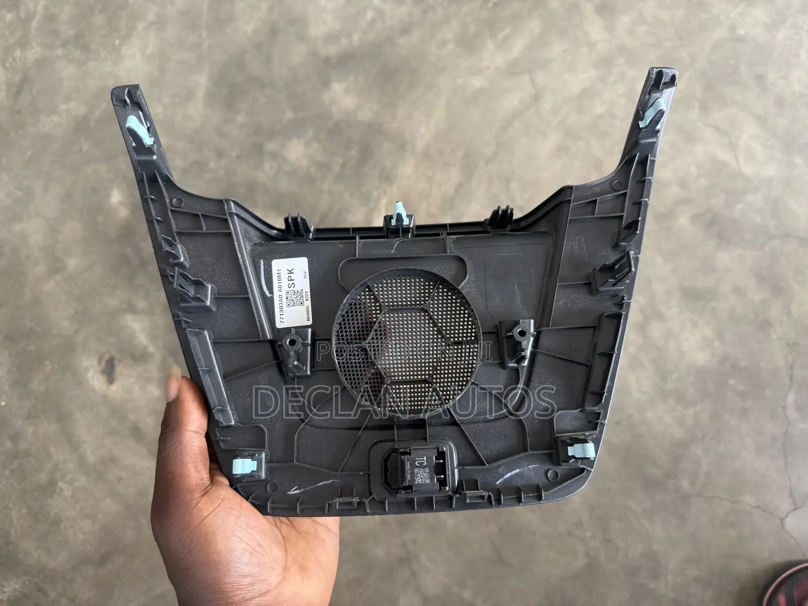 2025 Cr-v Front Center Dash Dashboard Speaker Grille Cover Bezel